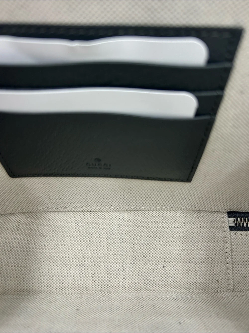 Men's Gucci GG  Supreme shoulder Bag crafted in gray and black canvas made Italy